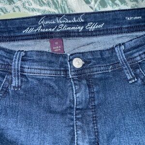 Gloria Vanderbilt Blue Jean Capris